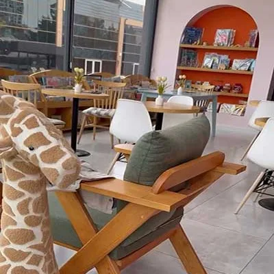 Çiko aile cafe ve kitabevi iç mekan